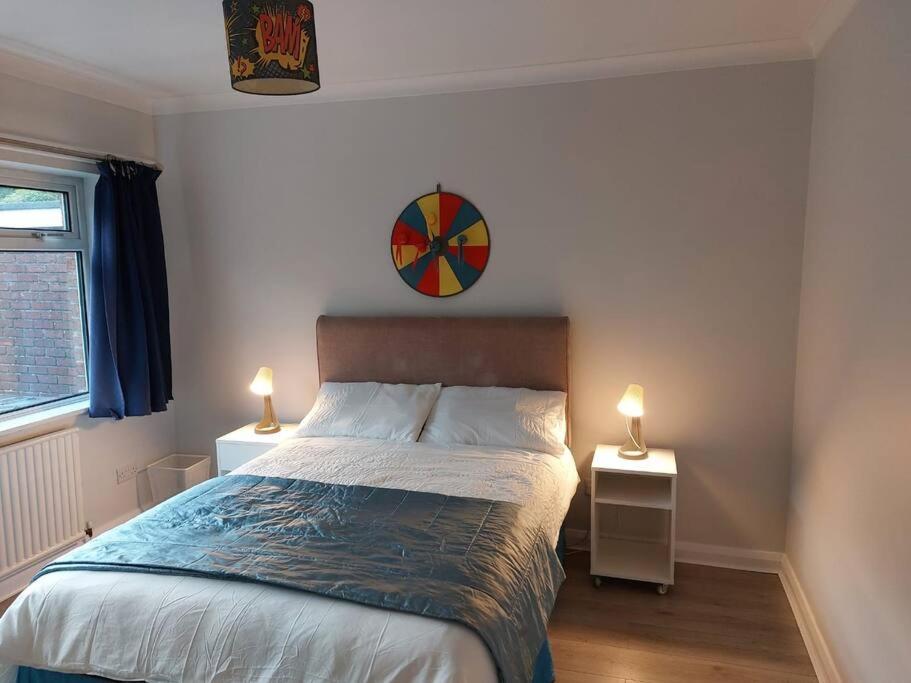 Bellevue Bungalow - Comfortable Home With Amazing Views Белфаст Екстериор снимка