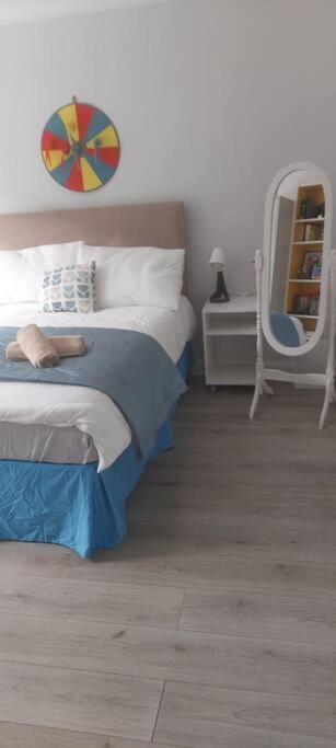 Bellevue Bungalow - Comfortable Home With Amazing Views Белфаст Екстериор снимка