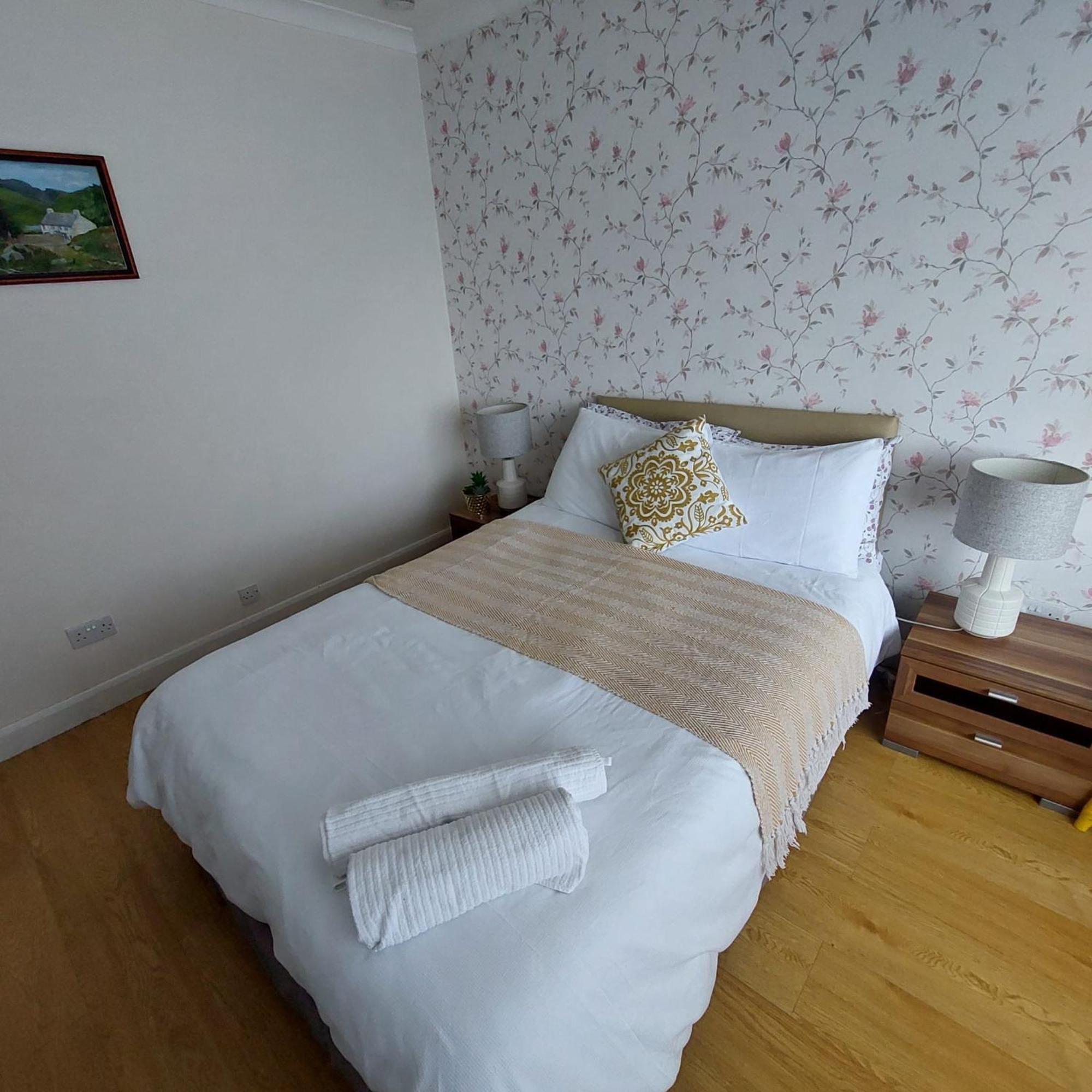 Bellevue Bungalow - Comfortable Home With Amazing Views Белфаст Екстериор снимка