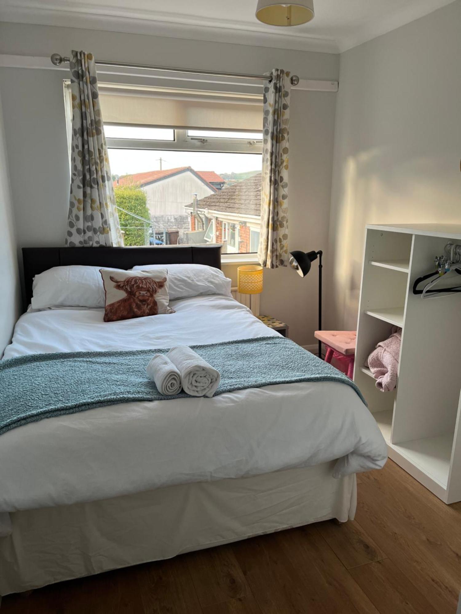 Bellevue Bungalow - Comfortable Home With Amazing Views Белфаст Екстериор снимка