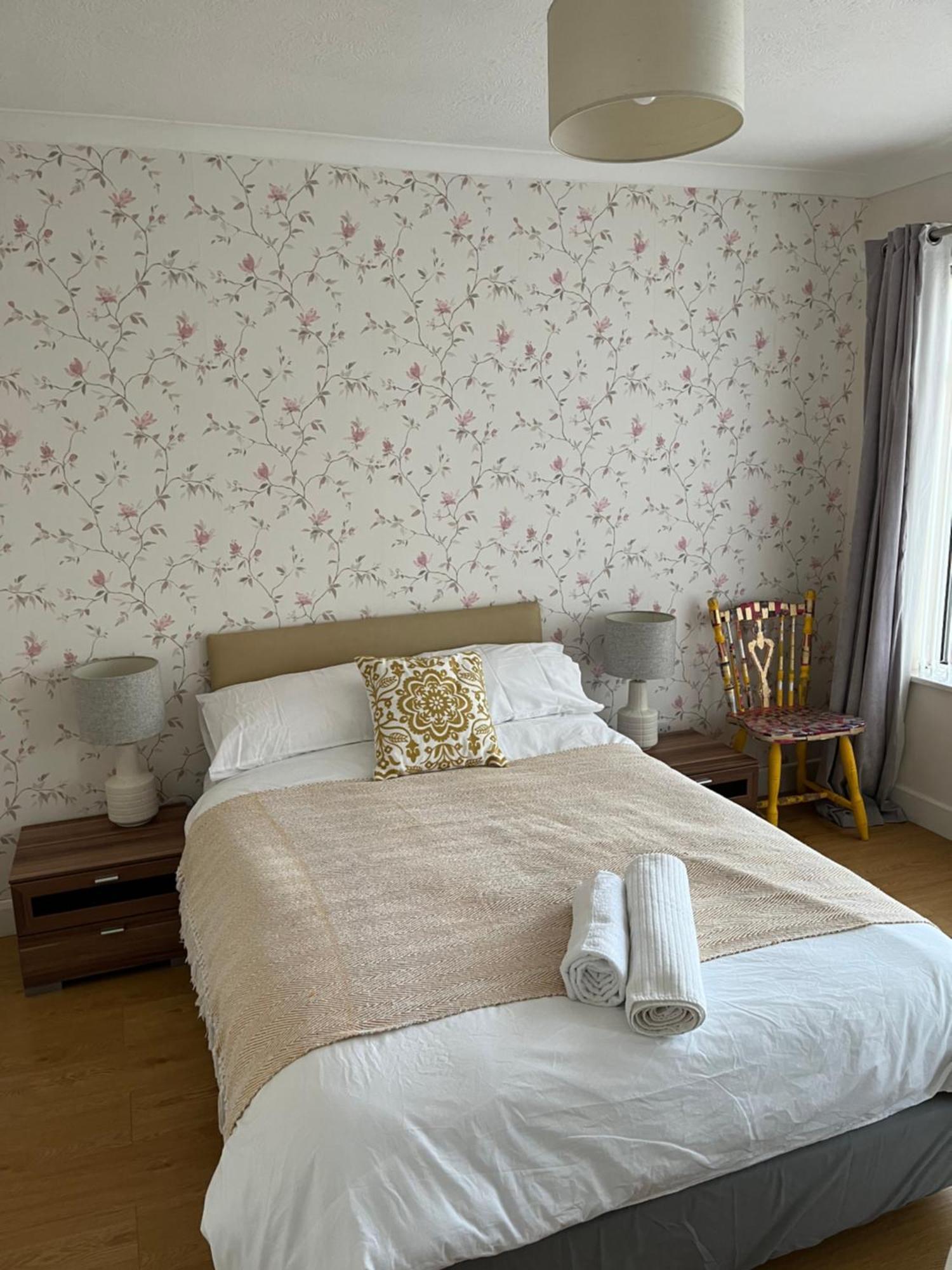 Bellevue Bungalow - Comfortable Home With Amazing Views Белфаст Екстериор снимка