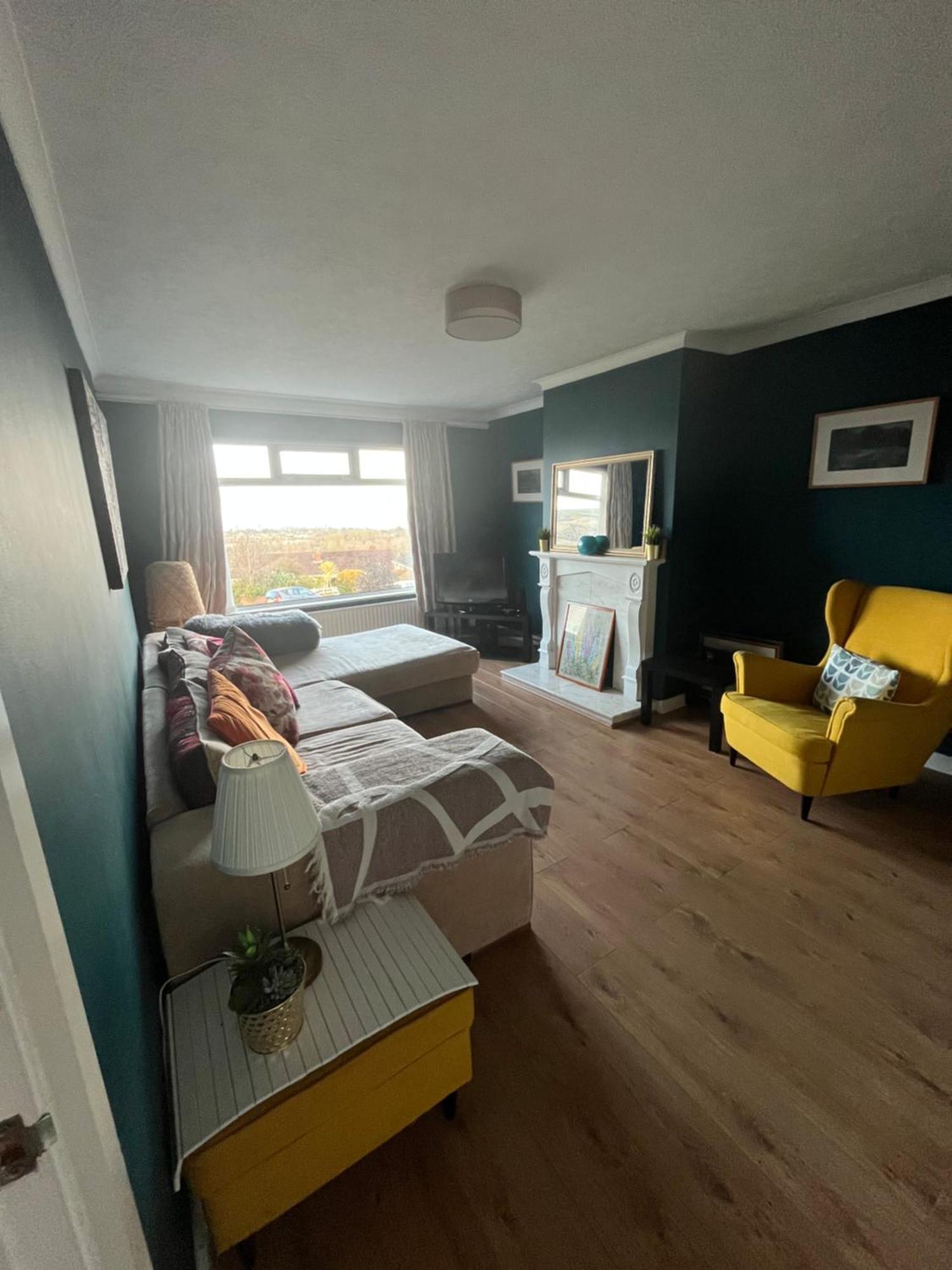 Bellevue Bungalow - Comfortable Home With Amazing Views Белфаст Екстериор снимка