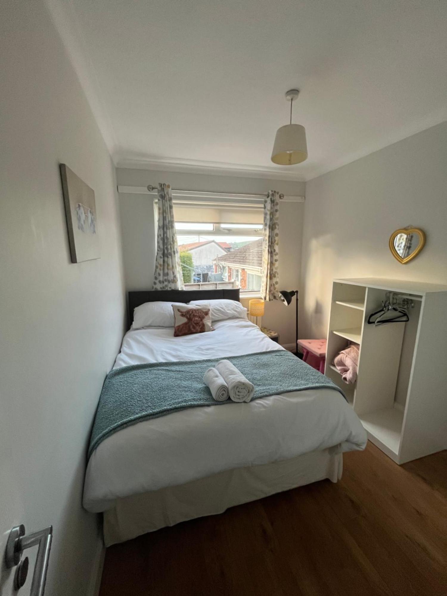 Bellevue Bungalow - Comfortable Home With Amazing Views Белфаст Екстериор снимка