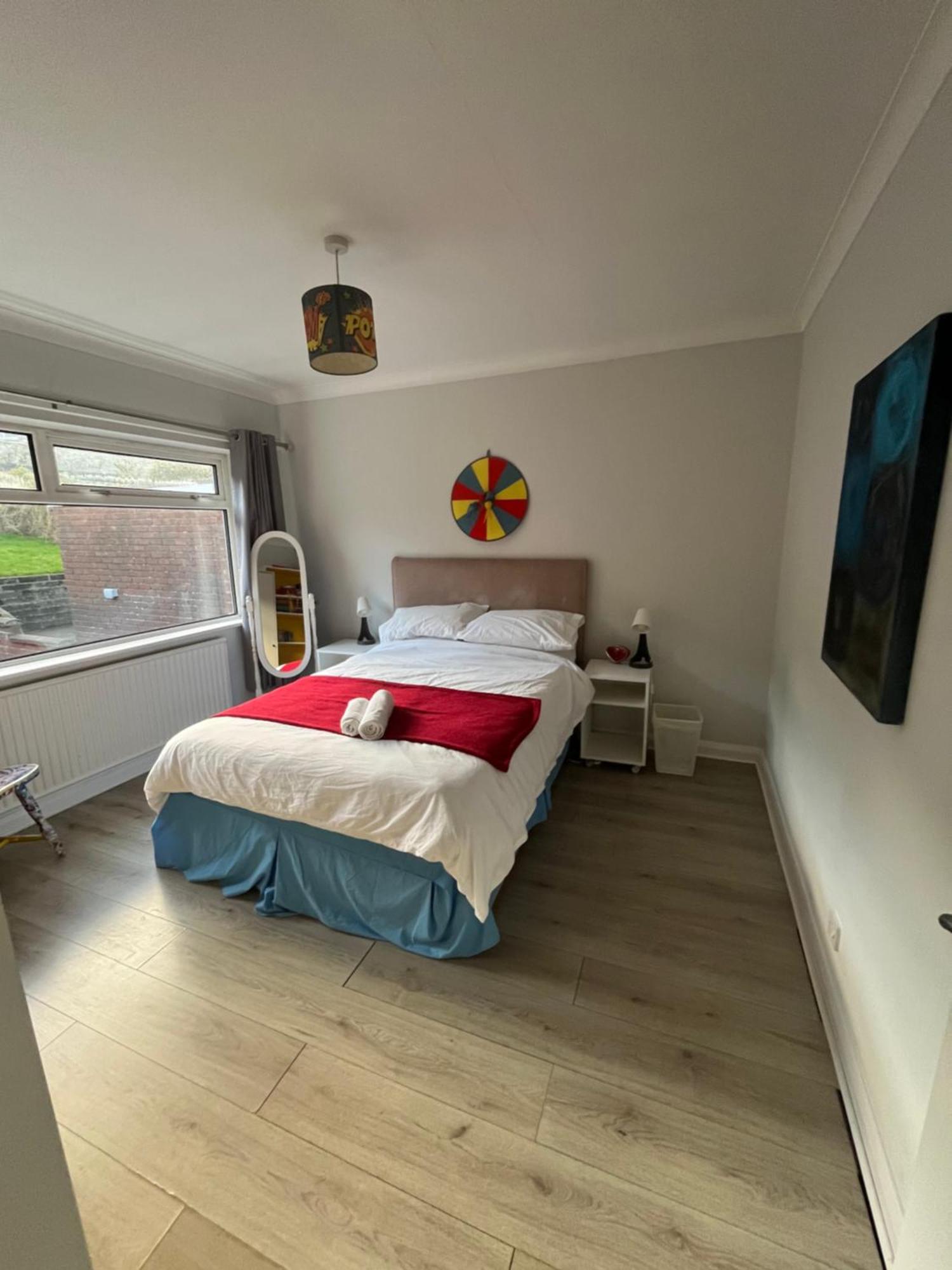 Bellevue Bungalow - Comfortable Home With Amazing Views Белфаст Екстериор снимка
